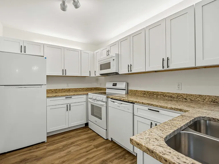 3300 Loveland Blvd #2501 — Photo 13