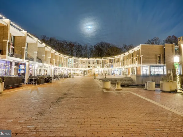 11400 Washington Plz W APT 1403, Reston, VA 20190