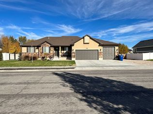 2938 W 50 S, West Pt, UT 84015