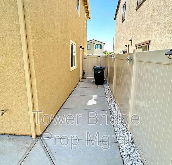 11789 Plato Way — Photo 42