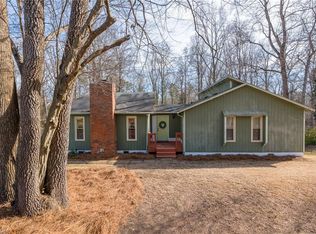 2407 Shelia Dr, Greensboro, NC 27406