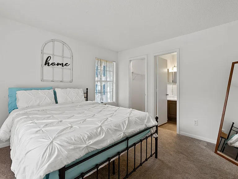 Main Bedroom-Sherwood Deluxe