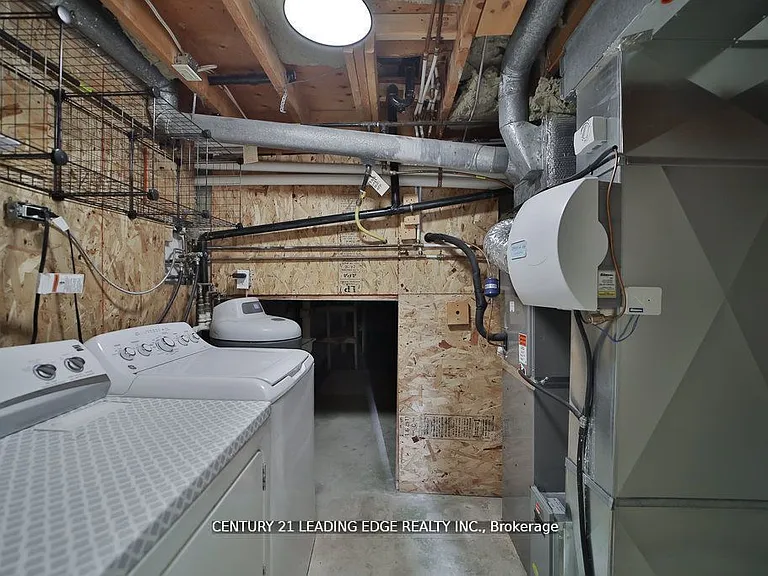 3 Crombie Pl — Photo 36