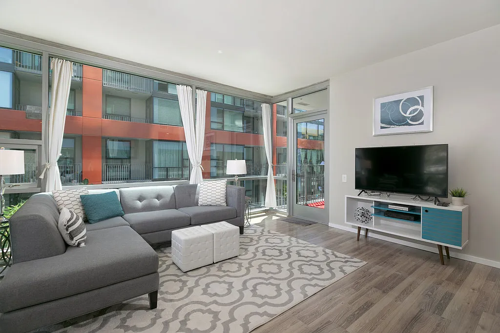2 bed, 2.0 bath, $7,225 — Photo 3