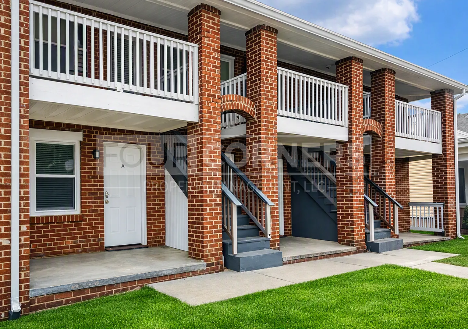 Beautiful 1 Bedroom 1 Bath Apartment — Photo 1