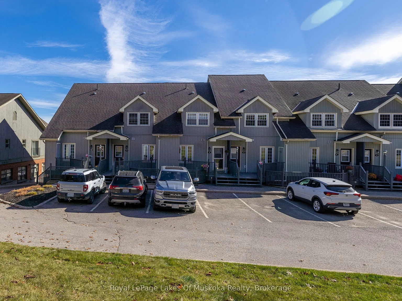 2 bed, $2,800 — Photo 2