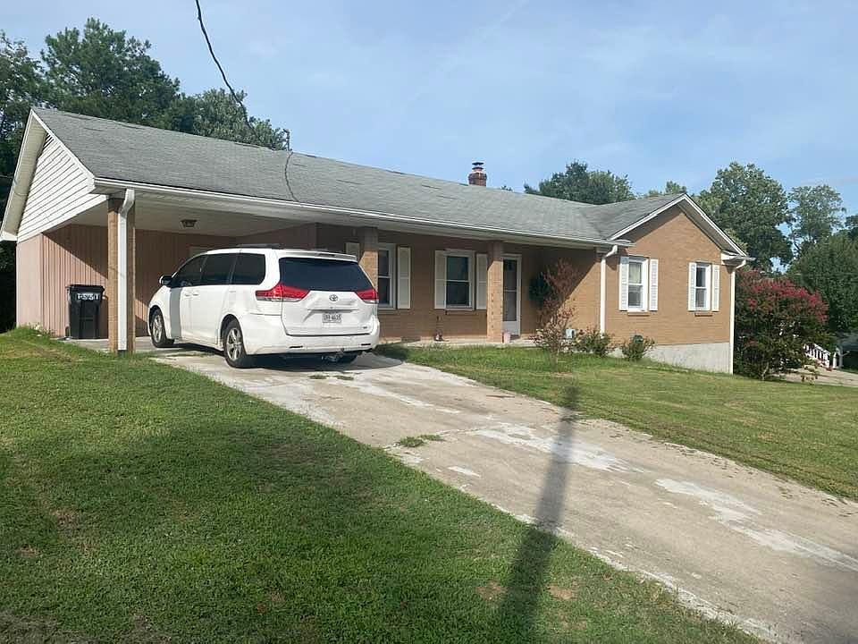 1st image of 334 Haynesworth Dr