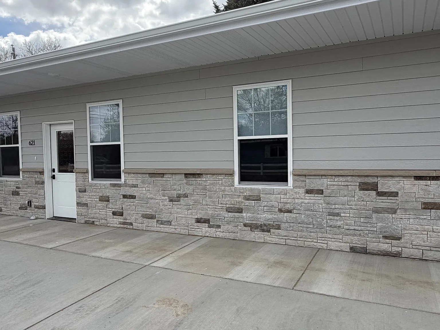 621 Ayla Ln - C — Photo 1