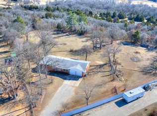 2204 Dixon Rd, Choctaw, OK 73020
