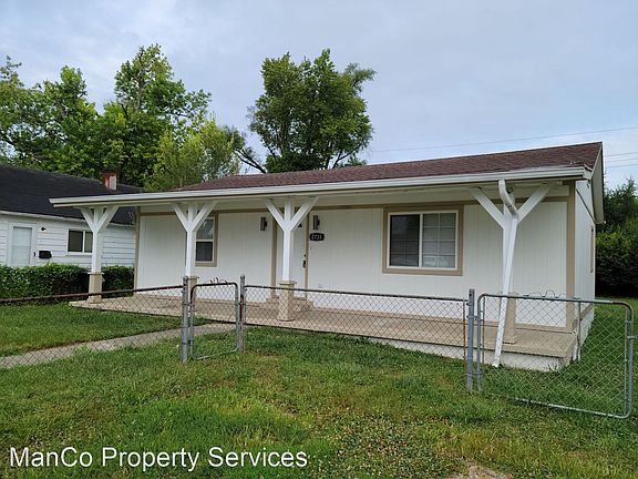 2nd image of 2733 Oneida Ave