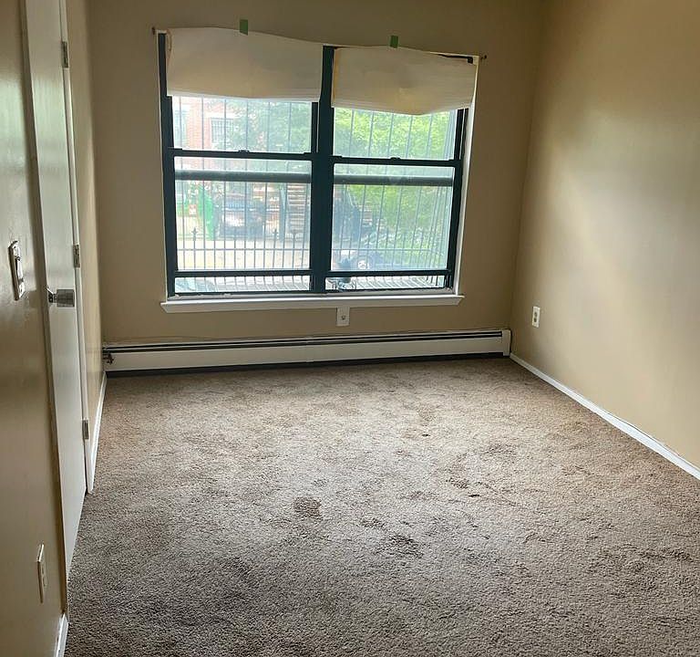 1st image of 940 E 181st St Floor 2