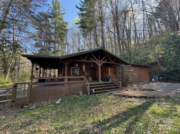 269 E View Rd, Sylva, NC 28779