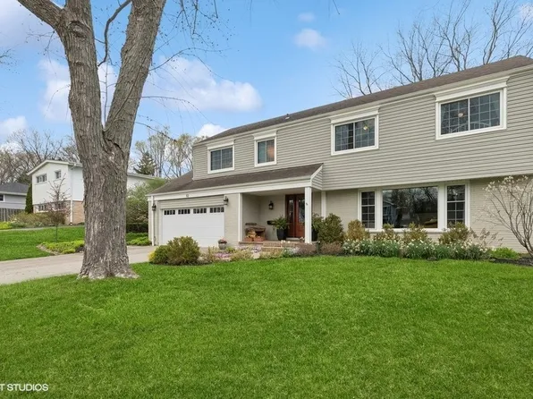 112 Park Ln, Lake Bluff, IL 60044