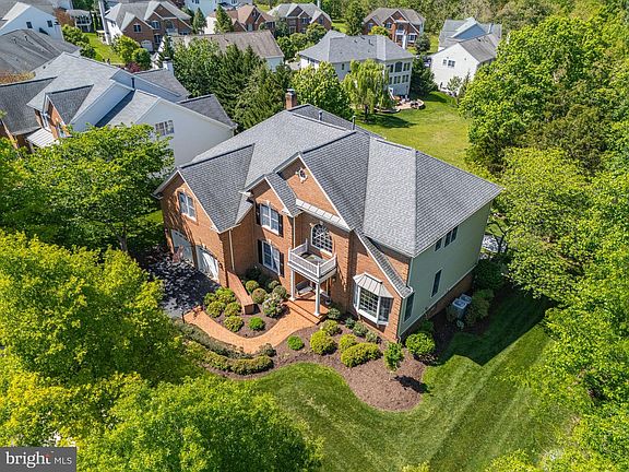 3rd image of 15227 Golf View Dr