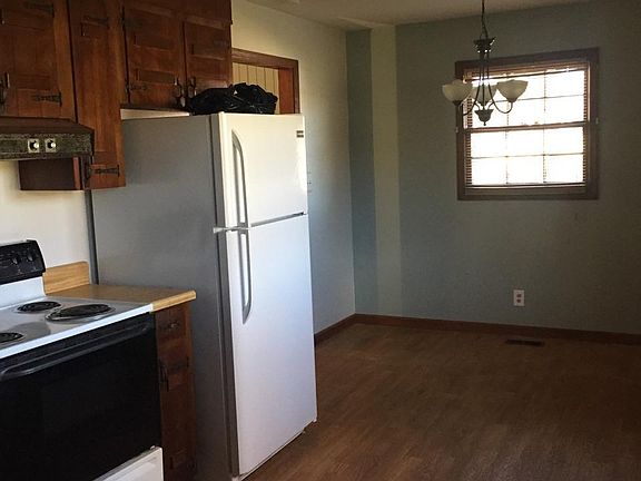 Kitchen and Breakfast nook.