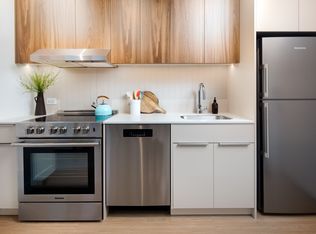 30-77 Vernon Blvd PENTHOUSE 703S, Astoria, NY 11102