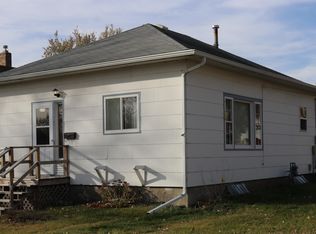 659 3rd Ave NW, Valley City, ND 58072