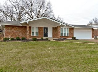 5136 Heathfield Dr, Saint Louis, MO
