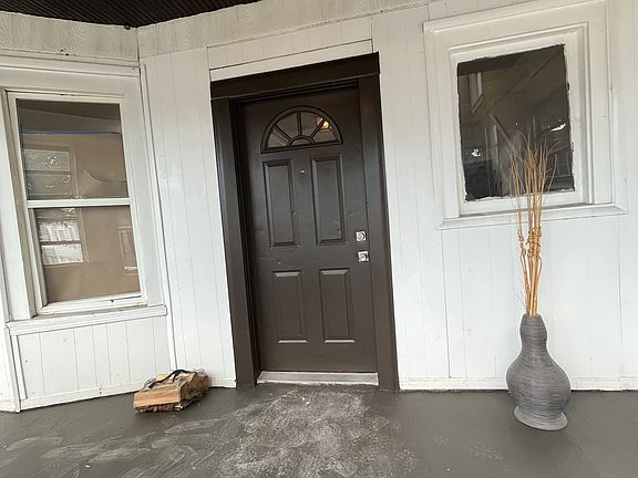 2nd image of 5337 W Van Buren St