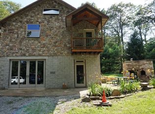 456 Skyline Dr, Farmington, PA 15437