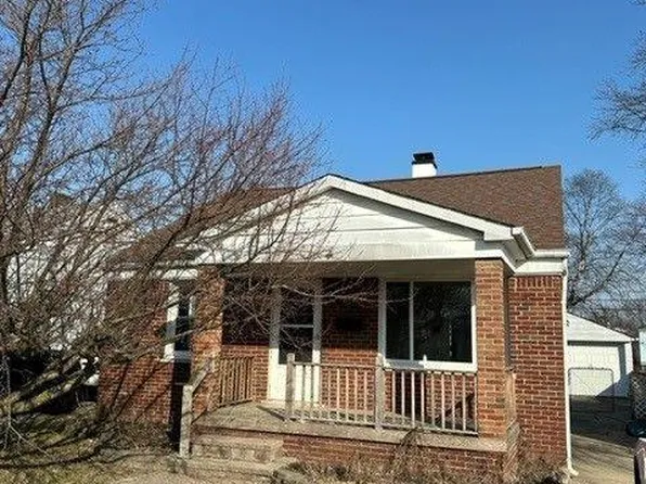 24640 Wilmot Ave, Eastpointe, MI 48021