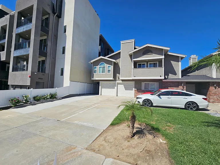 3928 Arizona St #6 — Photo 15