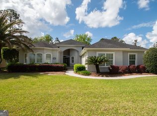123 Fiddlers Cove Dr, Kingsland, GA 31548