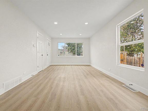 3rd image of 1242 S Seneca Way