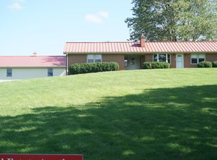 1260 Loyds Store Rd, Vinton, VA 24179