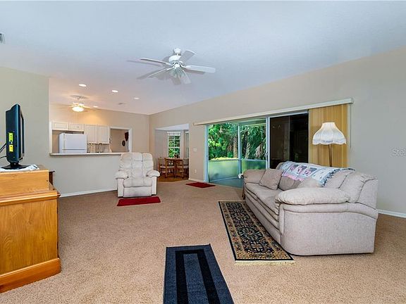 4th image of 1533 Red Oak Ln