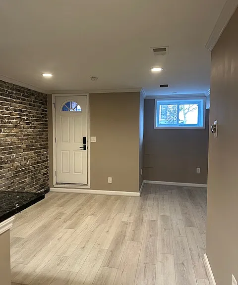 1002 11th St NE #1002B — Photo 3