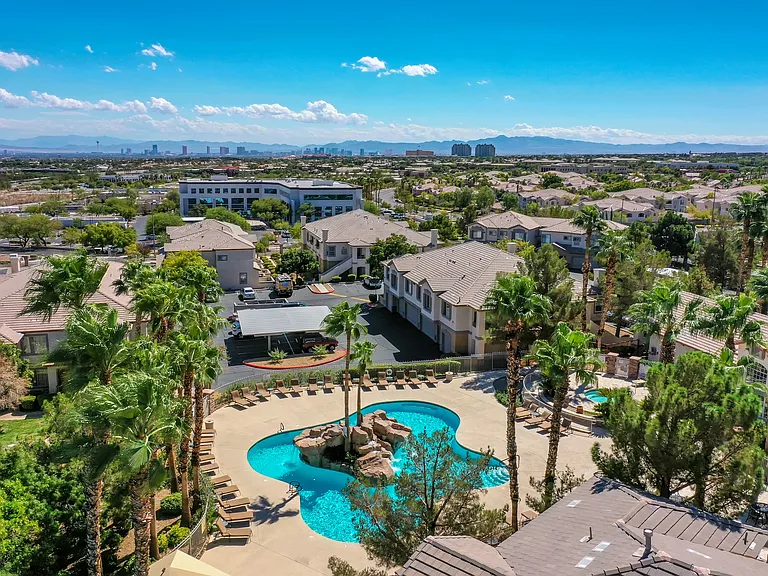 Carlisle at Summerlin — Photo 19