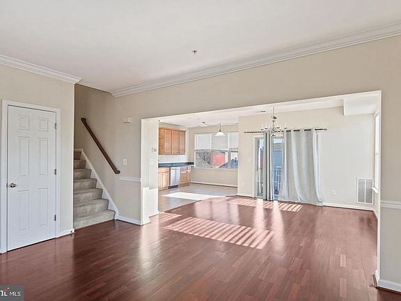 2nd image of 1007 Granby St #187-2
