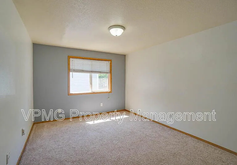 5502 NE 89th Ave — Photo 26