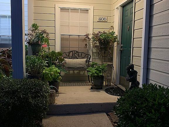 3rd image of 406 Peachtree Club Dr
