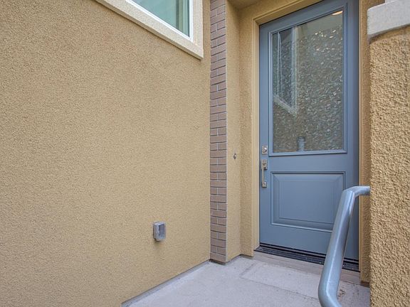 3rd image of 2409 Venturi Pl Unit 6