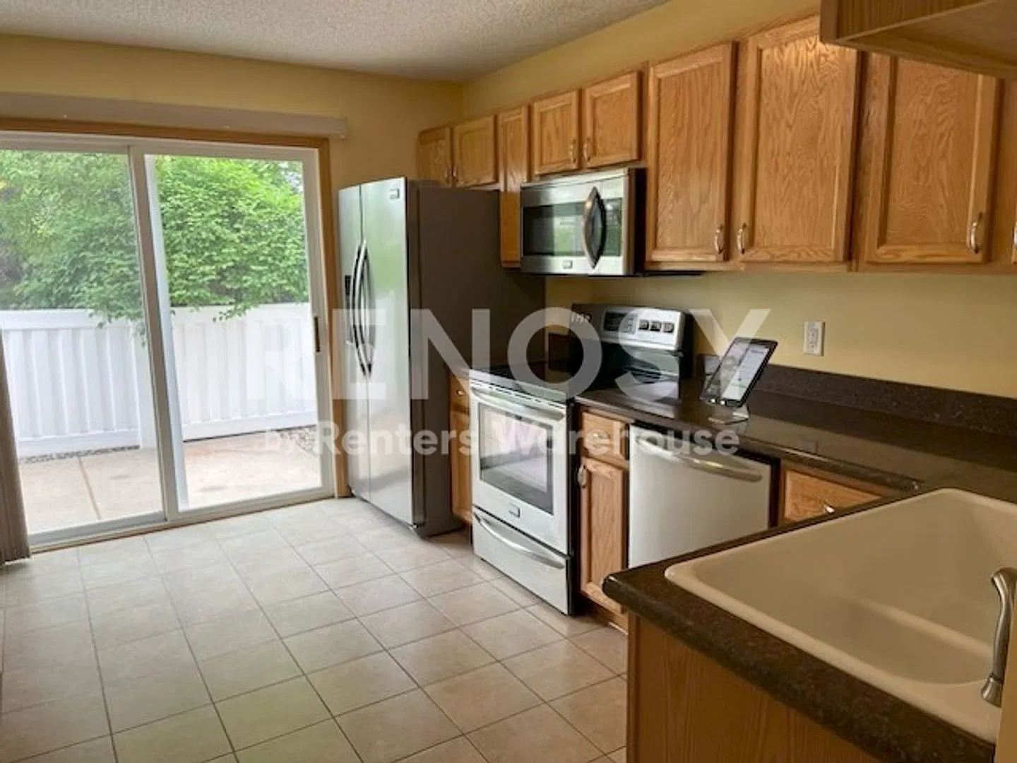 2 Bedroom 2 Bath End Unit Townhome — Photo 4