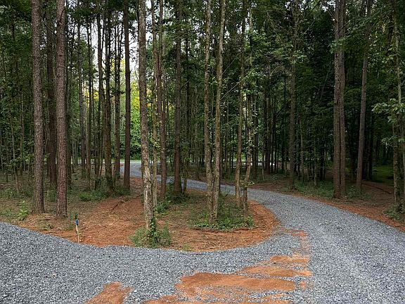 4th image of 8 Warrenton Rd