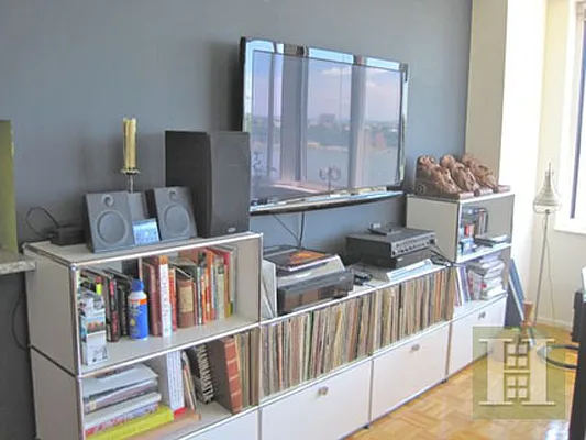 Rented by Halstead Real Estate | media 5