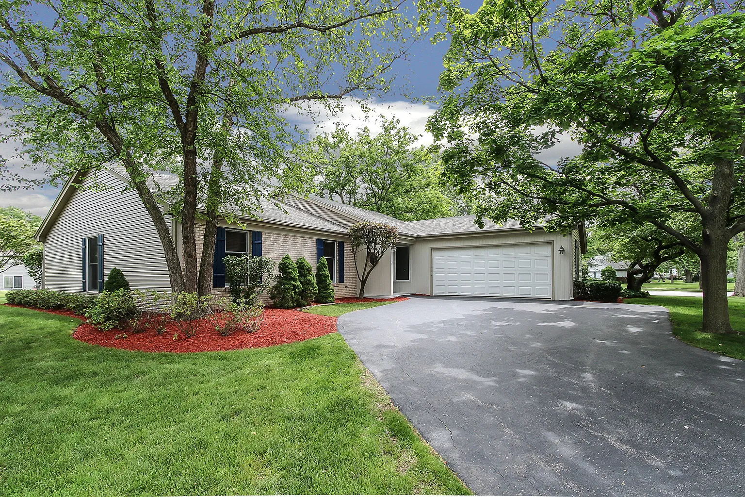 855 S Willow Walk Dr photo 1