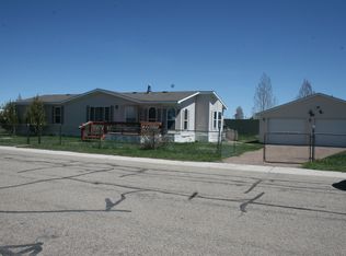 103 S Meadow St, Lyman, WY 82937