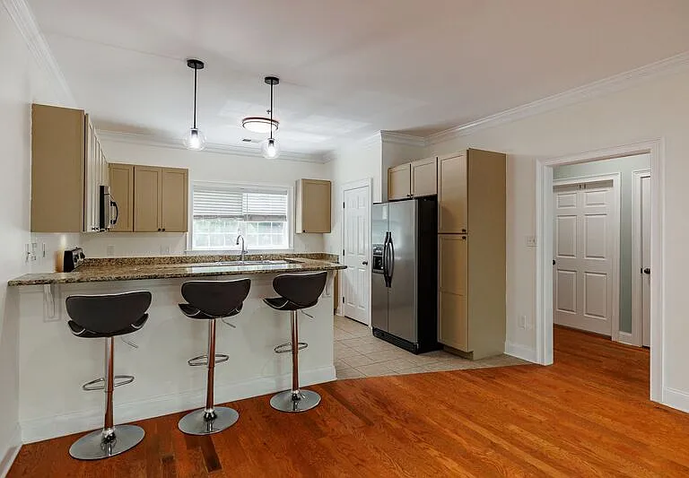 350 Wood Lake Dr #24 — Photo 5