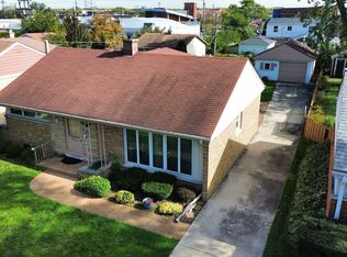 7933 N Neva Ave, Niles, IL 60714