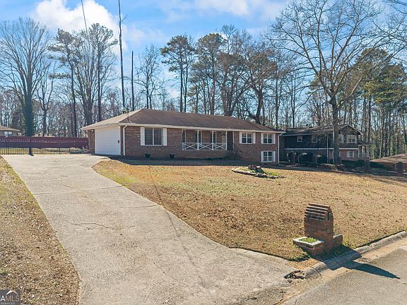 2nd image of 2699 Woodfen Dr