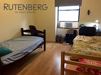 Rented by R New York