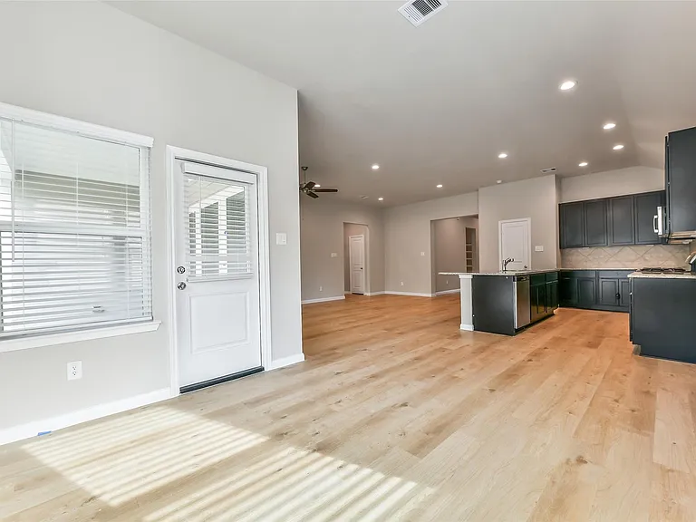 3915 Sugardale St — Photo 13