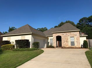 518 Holly Ridge Rd, Vicksburg, MS 39180