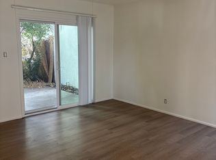 760 Earlham St APT 1, Pasadena, CA 91101