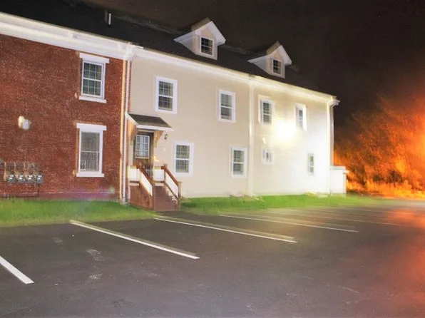 93 Main St #3, Orono, ME 04473