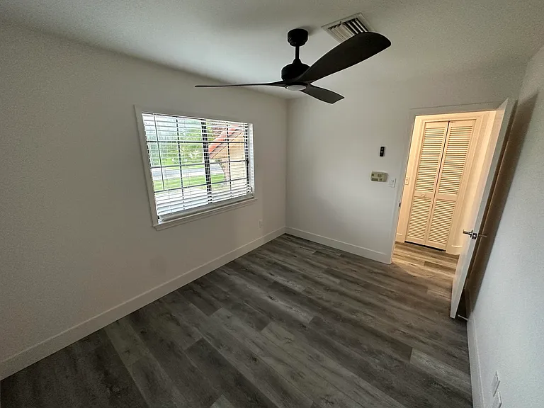 10300 Hidden Springs Ct — Photo 34